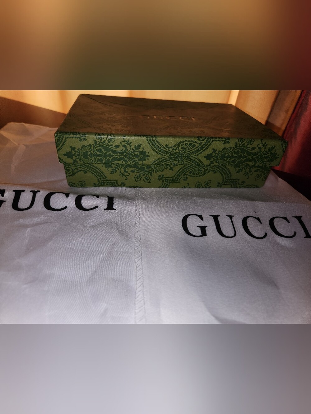 3pcs Gucci Green box and 2 Gucci Logo dust bags - Picture 14 of 15